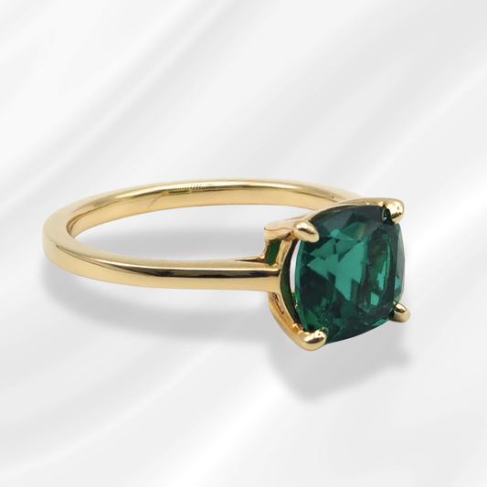 Green Columbian Emerald Fashion Ring